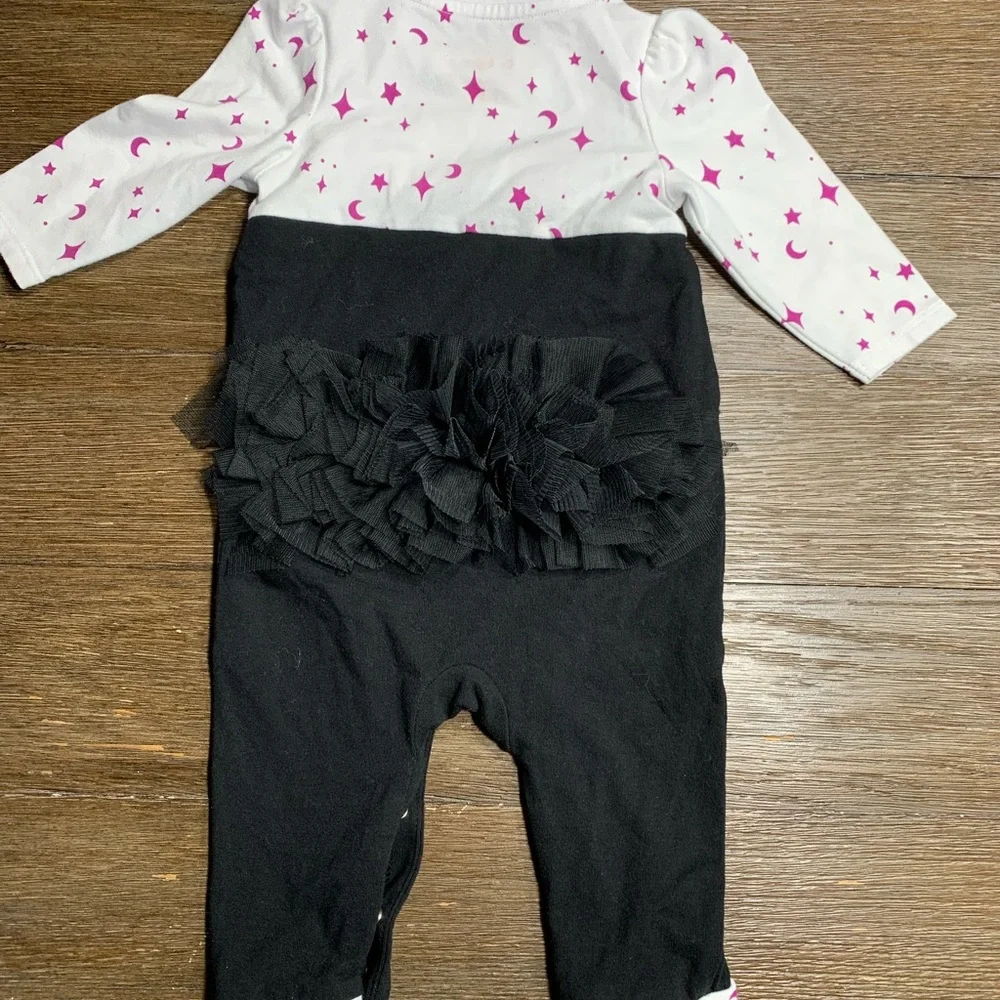 Cat & Jack 3/6 month Halloween romper - Picture 4 of 5